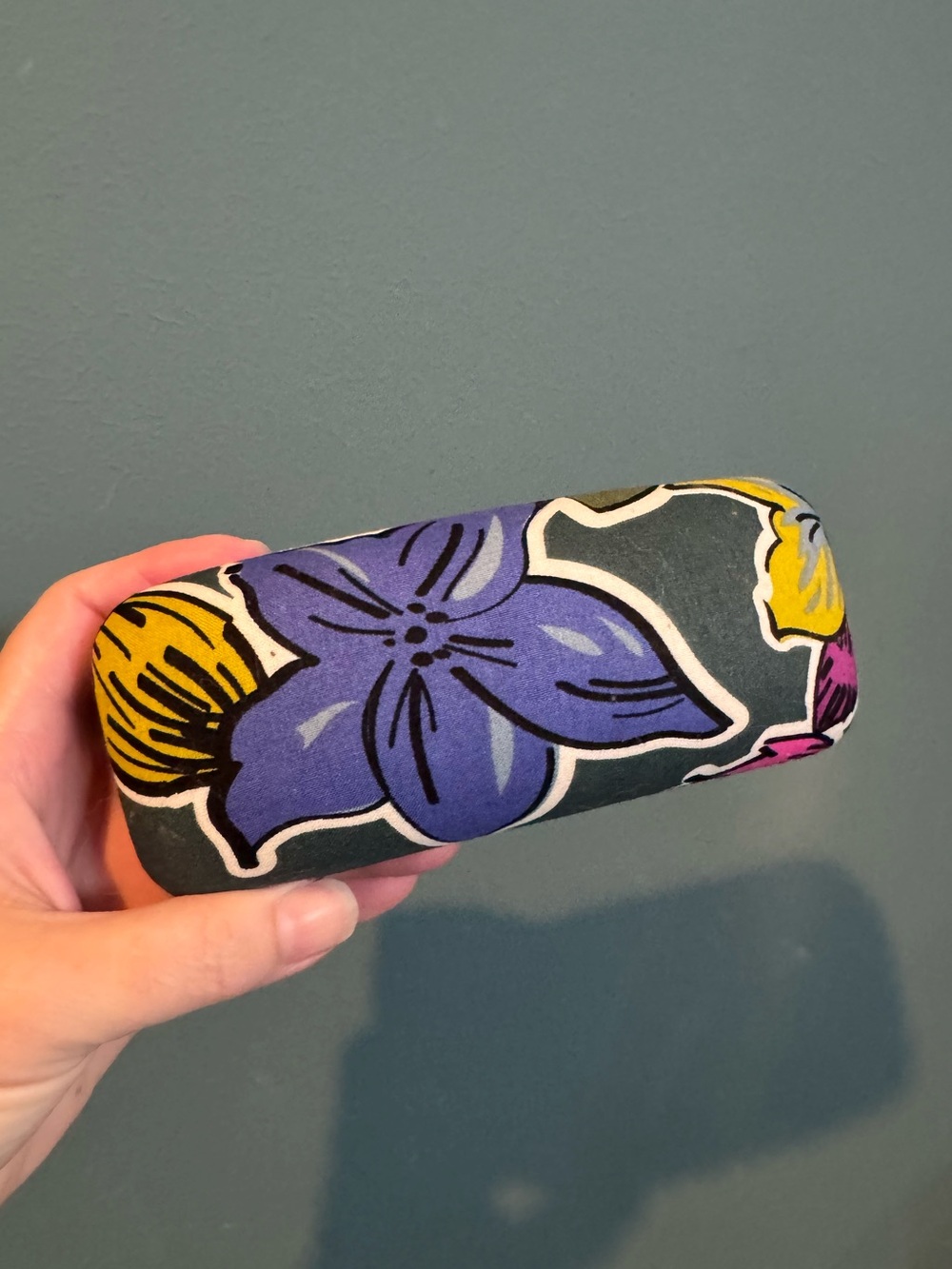 VERA BRADLEY Floral Hard Sided Clamshell EYE GLASS CASE